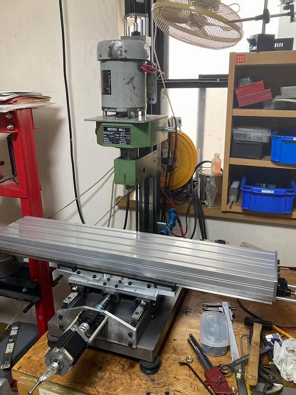 自作したフライス盤
