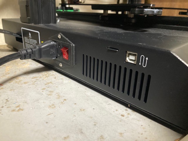 ET4電源スイッチとマイクロSDカード挿入口