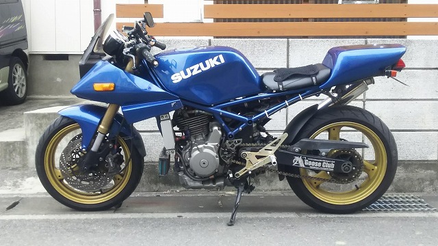 フルカスタム、刀カウルのGoose350