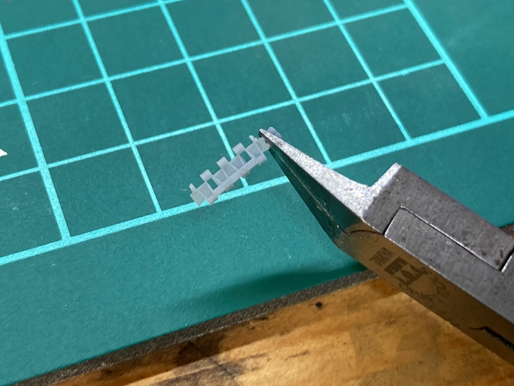 1/72 パンター系後期履帯（下部サポートの切り離し）