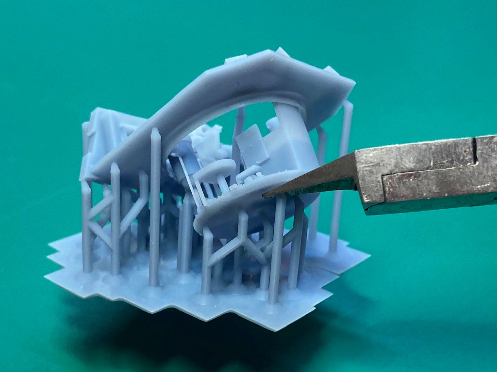 砲塔バスケットのサポートを切除